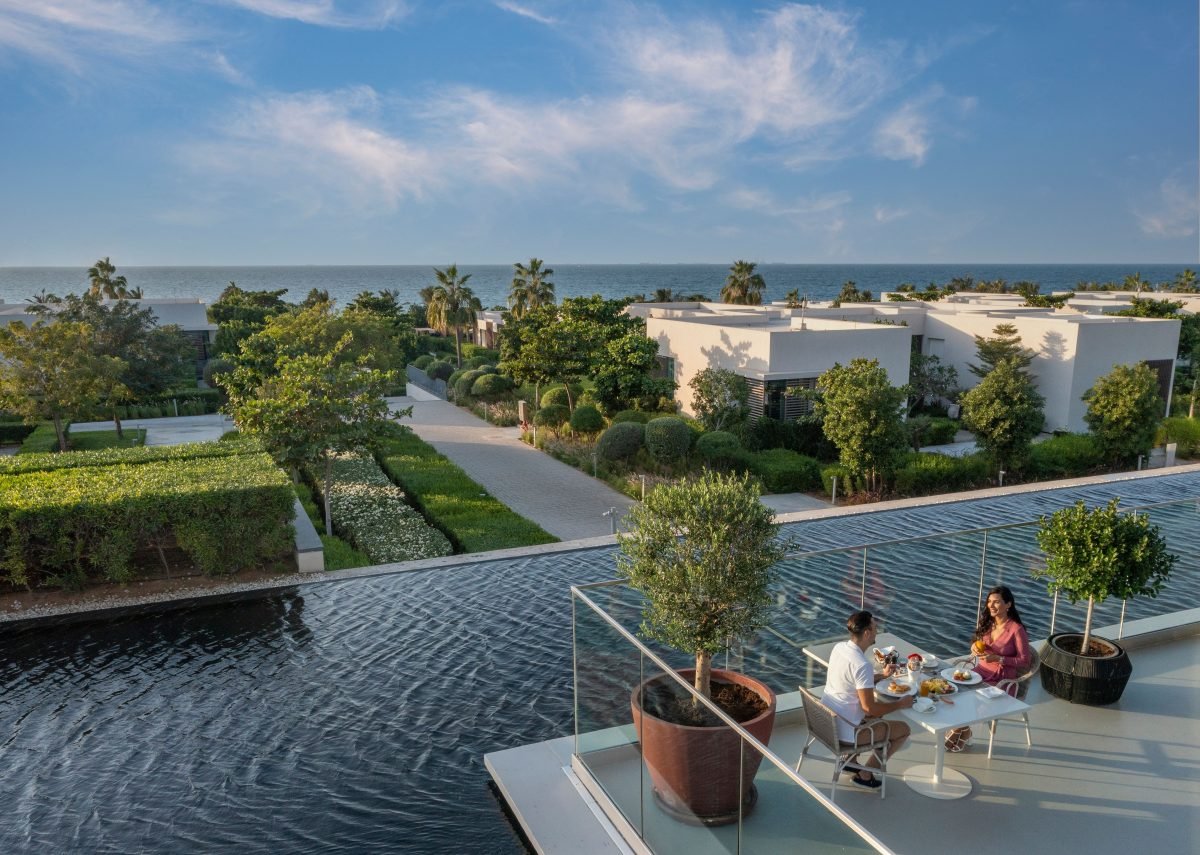 Vinesse-Terrace-The-Oberoi-Beach-Resort-Al-Zorah-scaled